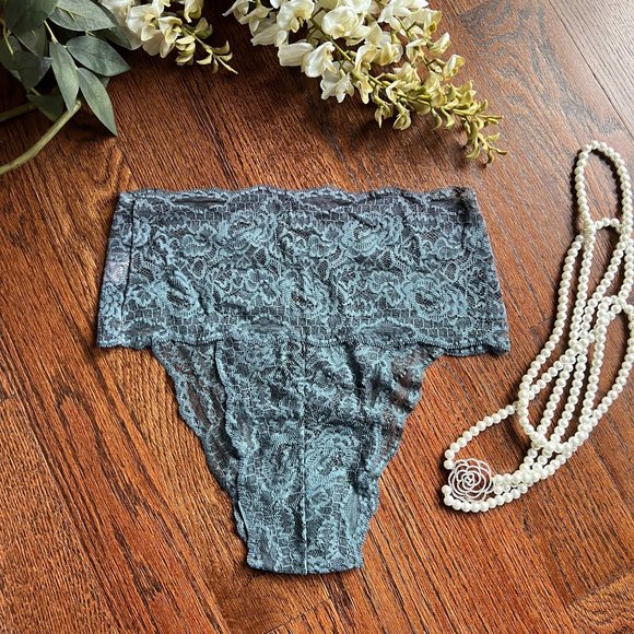 ‼️Sale ‼️ Sexy High-Waisted Gray All Lace Panties - Picture 2 of 7
